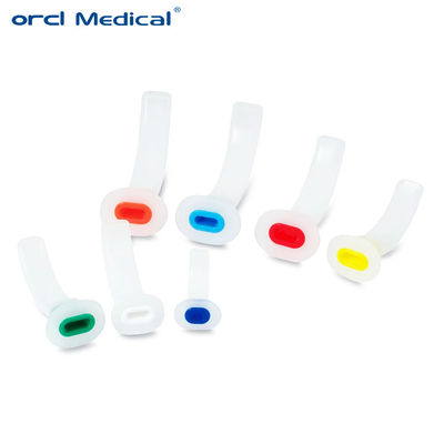 Via aerea ergonomica Guedel con bordi arrotondati per un maggiore comfort del paziente durante l'inserimento delle vie aeree